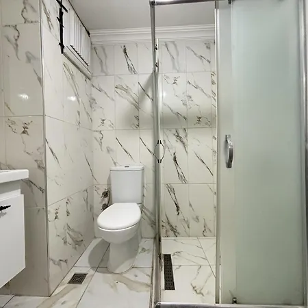 Large 2br Perfect For Groups Apartment Istanbul